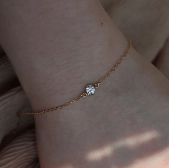 NEW 18k Yellow Gold | 925 Sterling Bezel Set Diamond Solitaire Bracelet - Picture 5 of 16